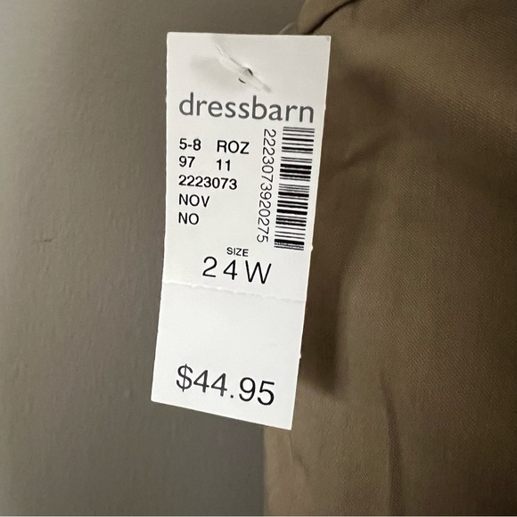 Roz & Ali Classic Fit Ankle Pants - Picture 12 of 12